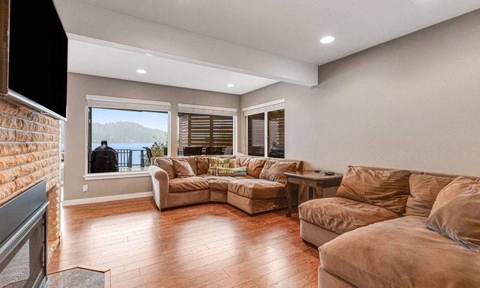 Olympia House | Scenic Lakefront Retreat with Kayaks and Fireplace
