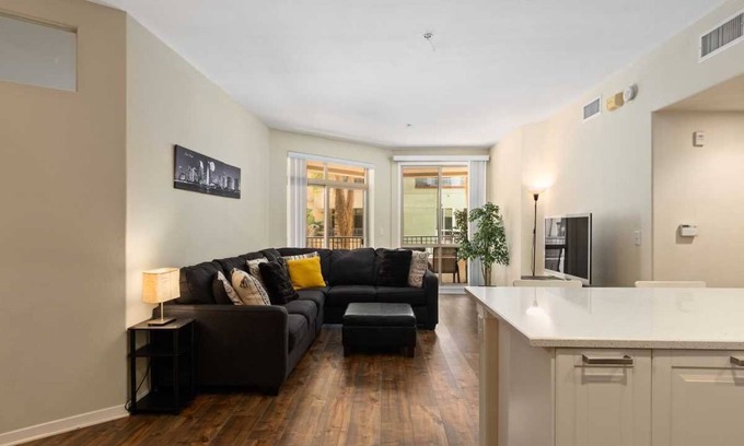 Downtown San Diego Condo | Inviting Little Italy Getaway with Pool and Spa Amenities