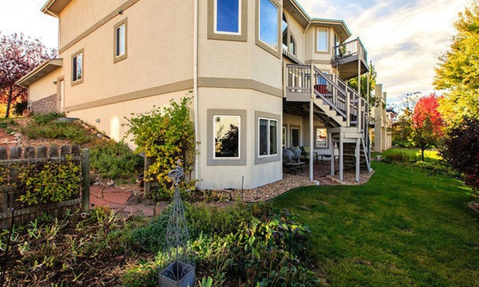 Longmont Apartment | Spacious Comfort Suite with Kitchen & Perfect 10 Rating