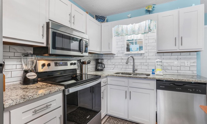 Fort Morgan Resort | Discover Beachfront Bliss with Incredible Summer Rates