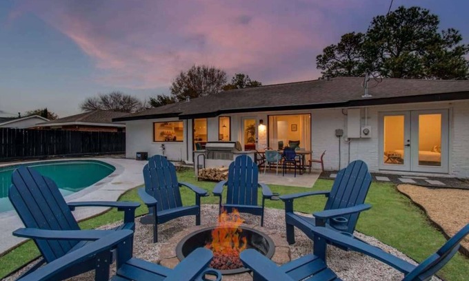 Spring Branch Central House | Spring Branch Paradise: 4-BD Pool Oasis with Spa & Hot Tub