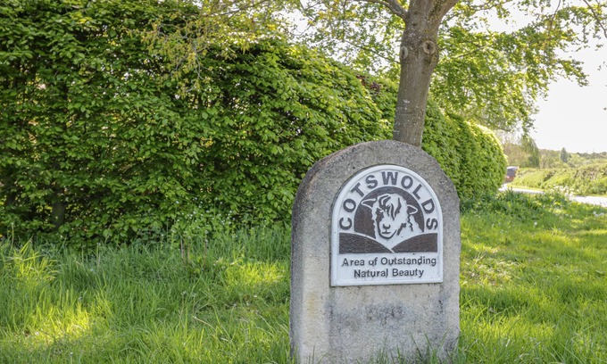 Sibford Gower Cottage | Pet-Friendly Spring Cottage: 10/10 Guest Rated Getaway