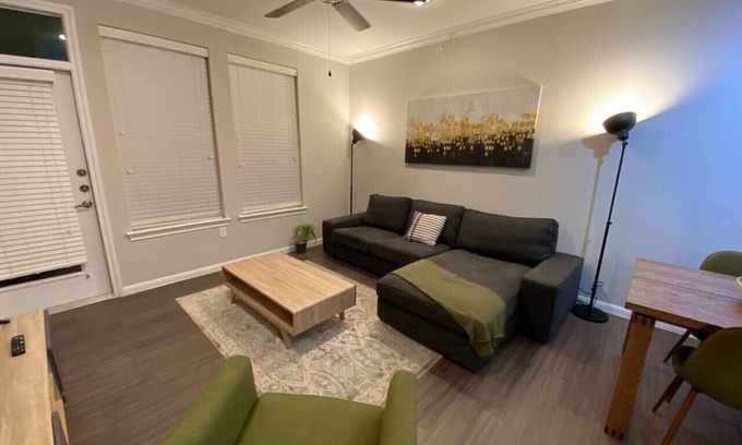 Spring Apartment | Spring Modern Long term Patio King Bed