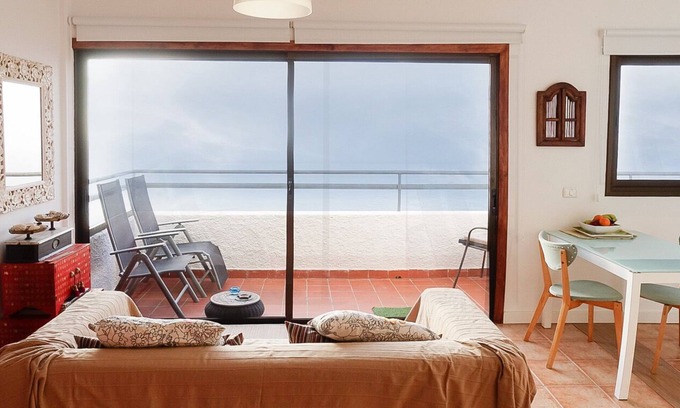 Tacoronte Apartment | Spring Offer: Cozy Studio with Ocean View and Spa