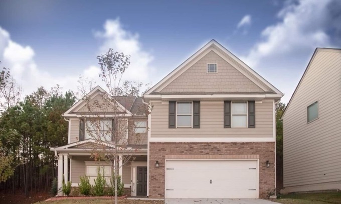 Lithia Springs House | Spring's of Joy by Amaris Corporate Rentals