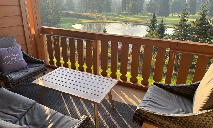 Downtown Leavenworth Condo | Unforgettable Summer Getaway in Leavenworth Condo