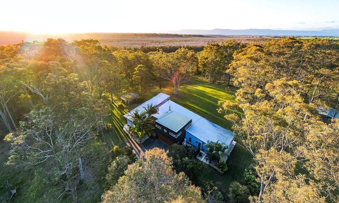 Shoalhaven City Council House | Springbank House with Ocean View & Private Pool Awaits