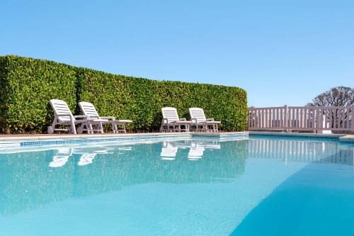 Newton Saint Cyres House | Springfield Deer View - Private Hot Tub , Communal Swimming Pool & Fishing Nearby 2 Dogs Max