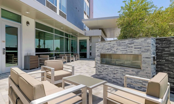 Placentia Hotel | Inviting Stay at SpringHill Suites Anaheim Placentia/Fullerton