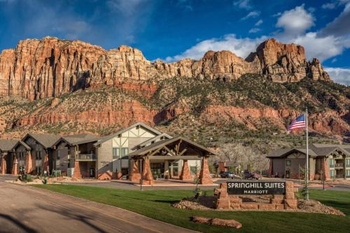 Zion National Park South Entrance Hotel | Unwind at SpringHill Suites by Marriott near Zion National Park