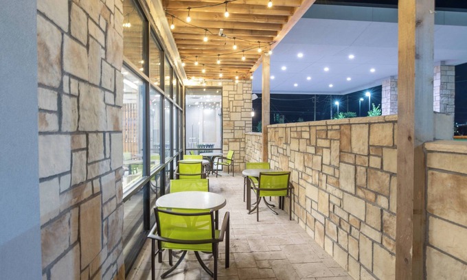 McKinney Hotel | Explore SpringHill Suites by Marriott Dallas McKinney/Allen