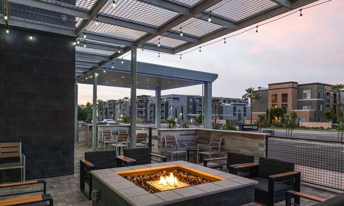 Redlands Hotel | Explore SpringHill Suites by Marriott Riverside Redlands