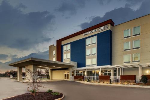 Gulfport Hotel | Coastal Retreat at SpringHill Suites Gulfport I-10
