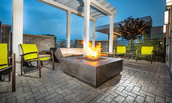 Bristol Hotel | Exceptional SpringHill Suites by Marriott Kenosha Getaway