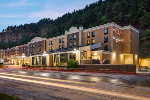 Deadwood Hotel | Discover SpringHill Suites by Marriott Deadwood: Top-Rated Stay