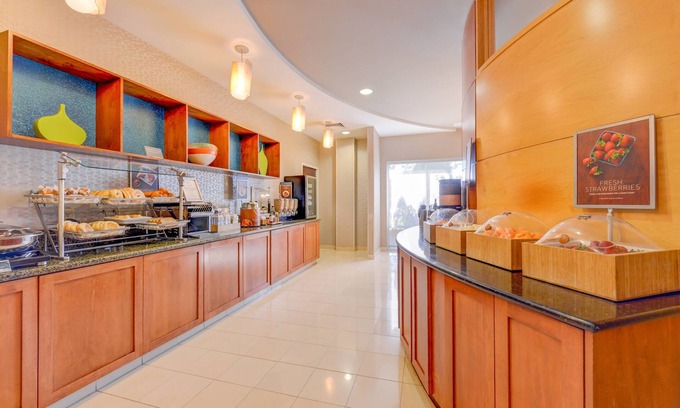 Hanover Hotel | Relaxing Stay at SpringHill Suites Arundel Mills near BWI