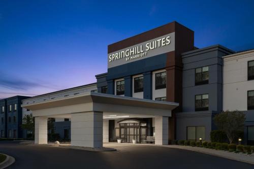 Grand Rapids Hotel | Explore SpringHill Suites by Marriott Near Grand Rapids Airport