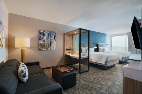 Far North Dallas Hotel | Top-Rated SpringHill Suites: Family-Friendly & Poolside Bliss