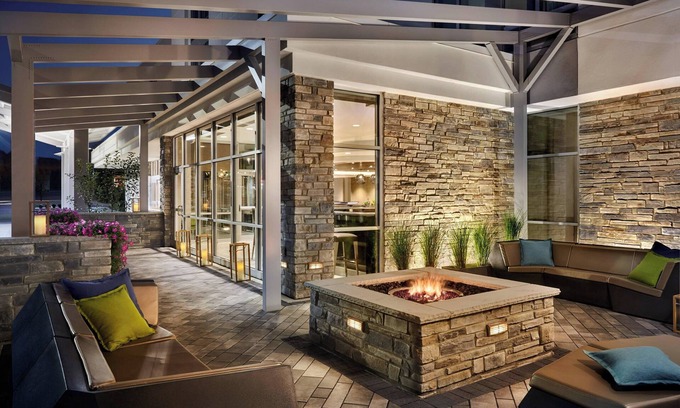 Independence Hotel | Comfortable SpringHill Suites in Cleveland Independence