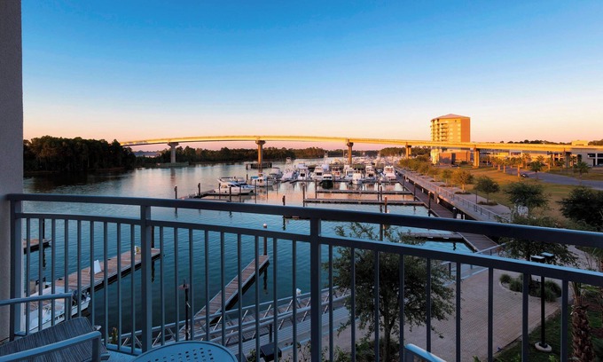 Orange Beach Hotel | Ideal SpringHill Suites by Marriott Orange Beach Experience