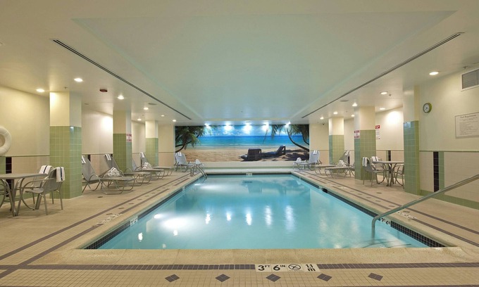 Norwood Park Hotel | Convenient SpringHill Suites Chicago O'Hare with Pool Access