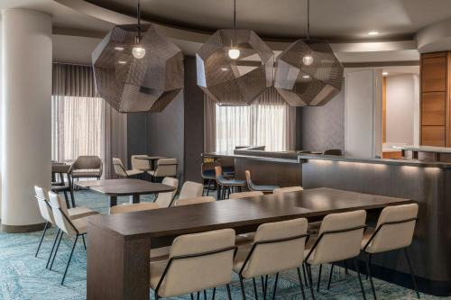 Auburn Hills Hotel | Convenient Stay at SpringHill Suites Detroit Auburn Hills