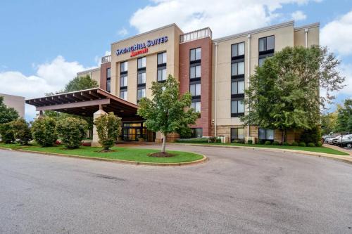 Fairgrounds Hotel | Convenient SpringHill Suites Louisville Airport - Family Friendly