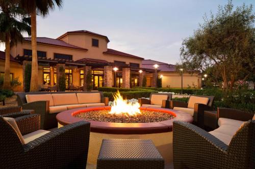 Napa Hotel | Explore SpringHill Suites Napa Valley: Pet-Friendly Retreat