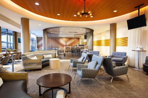 Wenatchee Hotel | Discover SpringHill Suites Wenatchee with Oceanfront Views