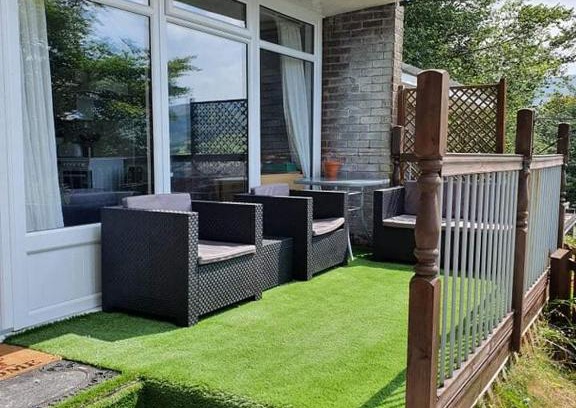 Bryn-crug Cabin | Relax at Springside Chalet: Oceanfront Retreat & Pet Friendly