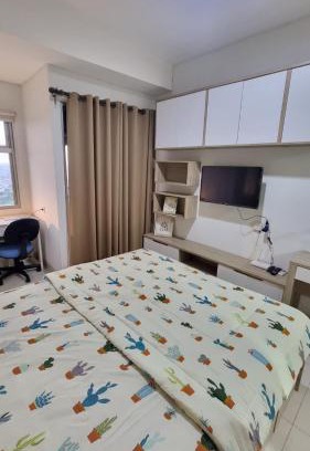 Pinang Apartment | Oceanfront Springwood Residence: Ideal for Families & Relaxation