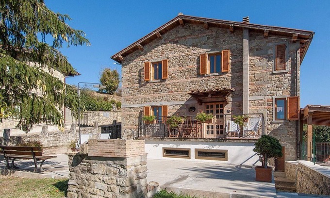 Pratovecchio Other | Cozy Farmhouse in Pratovecchio: Ideal for Families & Friends