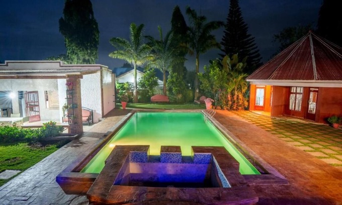 Moshi House | Discover Sprunger Avenue-Tulia Homes: Family-Friendly Retreat