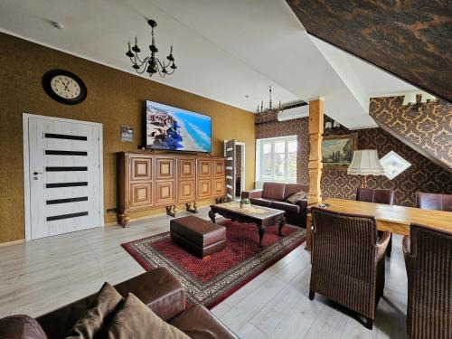 Panevezys county Apartment | Eco-Friendly Square Apartments with Hot Tub & 10/10 Rating