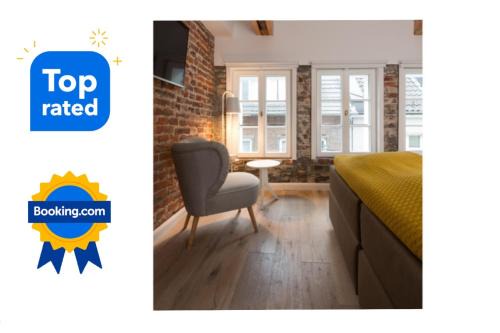 Dusseldorf Old Town Apartment | Oceanfront Square Rooms 8 with Pool and Breakfast Included