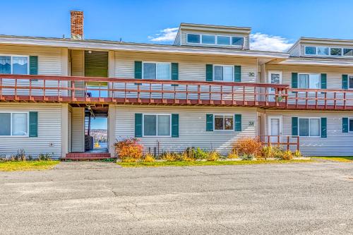 Greenville Junction Apartment | Family-Friendly Squaw Village Condo - 4-Star Stay Awaits