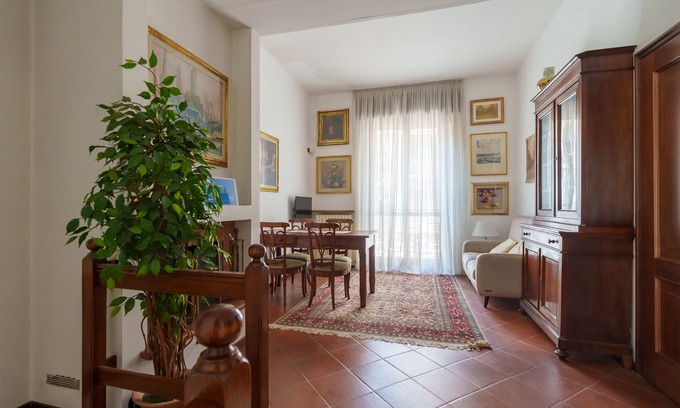 Milan House | Discover Squirrel'house: 10/10 Guest Reviews & Spa Retreat