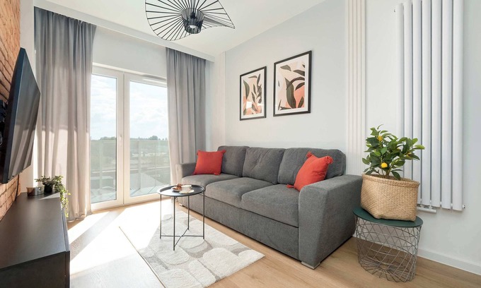 Lodz Apartment | Srebrzyńska 12 Łódź | 2-bedroom Apartment | Parking & Balconies | Excellent Opti