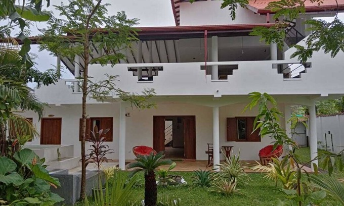 Kathaluwa Villa | Relaxing Sri Lanka Surf Villa with Jacuzzi & Pet-Friendly