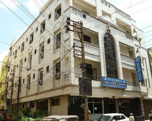 Secunderabad Cabin | Convenient Sri Sai Krishna Deluxe Lodge with Family Amenities