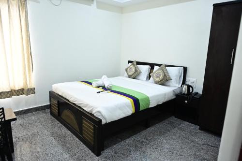 Anekal Hotel | Sri Sai Park View