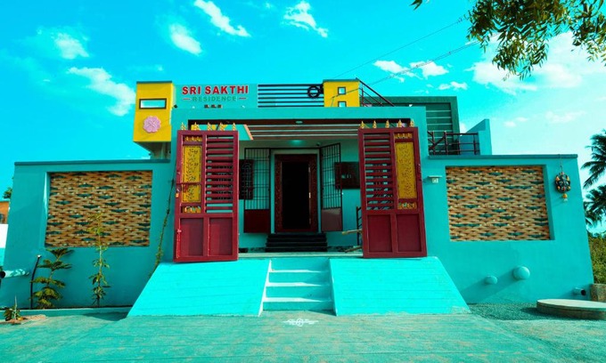 Tiruvannamalai House | Budget-Friendly Sri Sakthi Residence with Breakfast Included