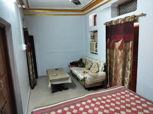 Faizabad House | Sriram niwas homestay