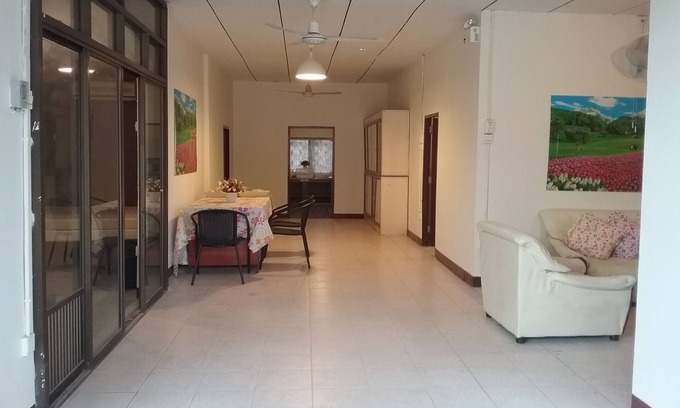 Udon Thani House | Child-Friendly Getaway at Srisin Guesthouse