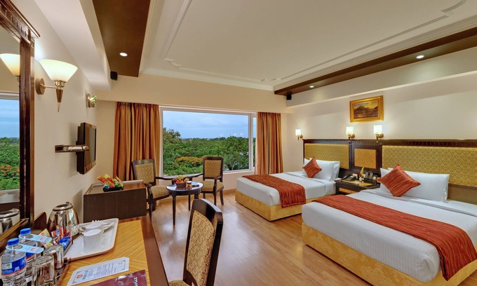 Tiruchirappalli Hotel | Discover SRM Hotel Trichy: 4-Star Comfort with Pool & Spa