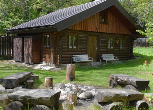 Vrchlabi Cabin | Charming Cherry Trees Cabin - Pet & Family Friendly Stay