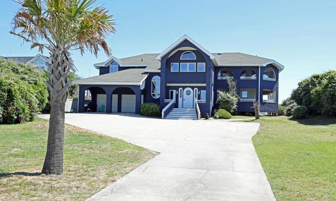 Kitty Hawk House | Ocean's 86: Family-Friendly Getaway by the Sea