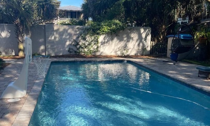 East Beach Cottage | East Beach Cottage with Pool, Pet Friendly & Ocean View