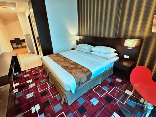 Taiping Hotel | Budget-Friendly SSL Traders Hotel with Breakfast & Accessibility