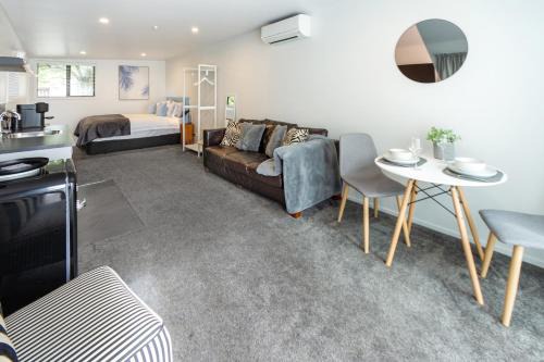 Saint Albans Apartment | St Albans Gem: Family-Friendly Studio with Queen Bed